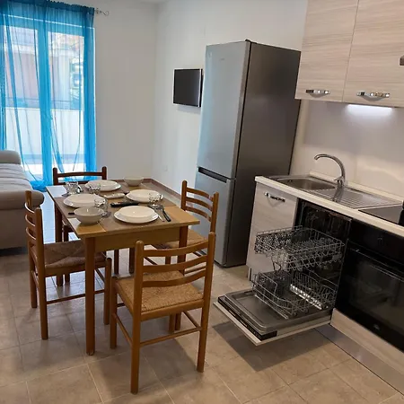 Апартаменты Family House Taormina *
